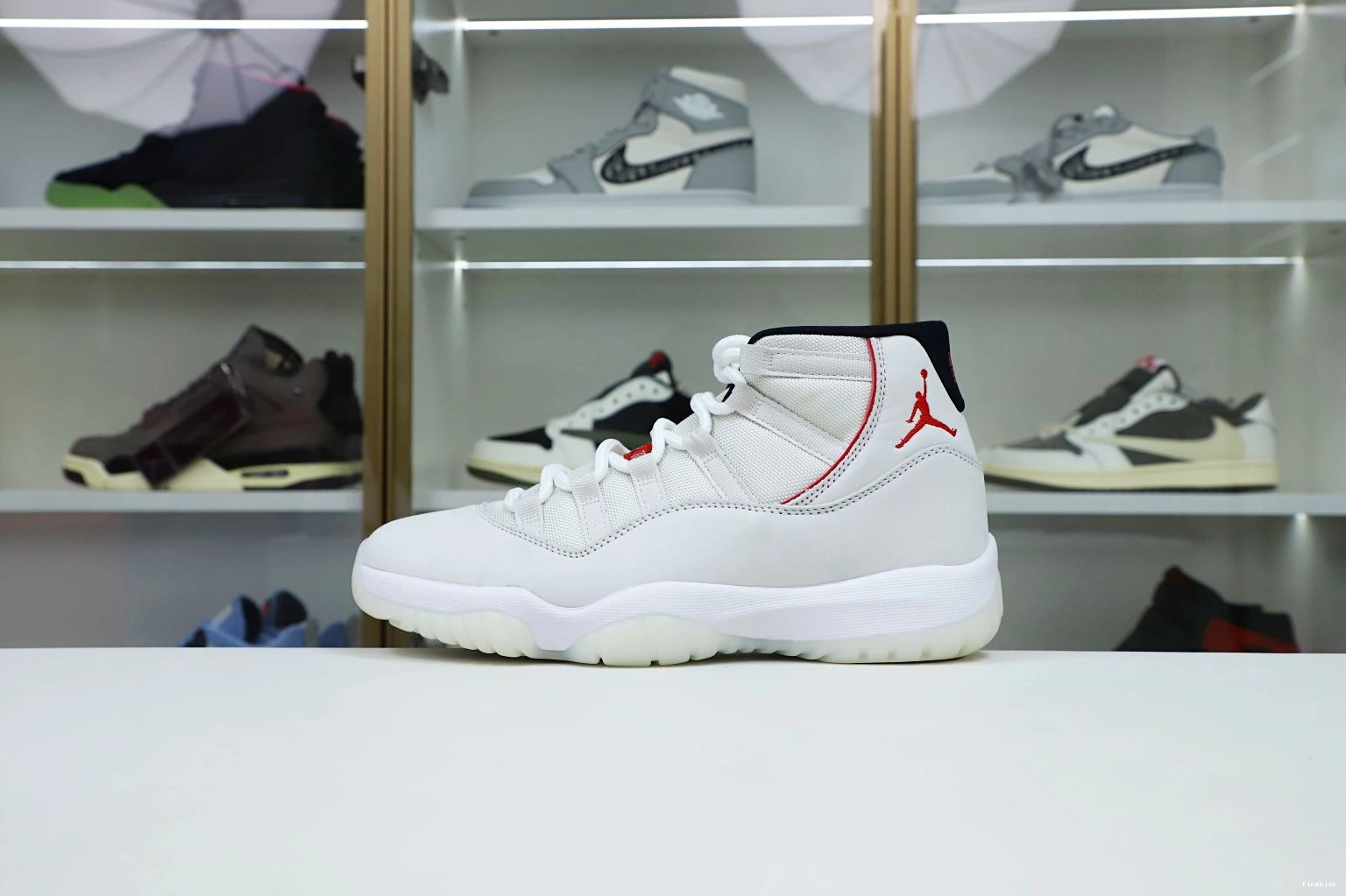 PLATINUM XI RETRO JORDAN 11 TINT AIR 1005